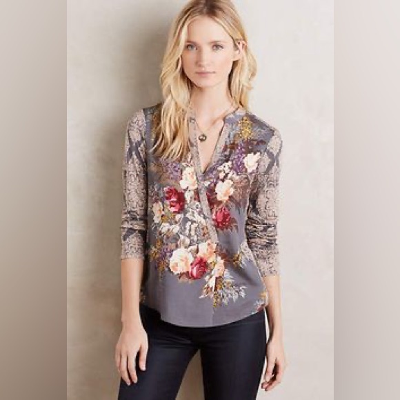 Anthropologie Tops - Anthropologie Tiny Drape Front Floral Top Size L